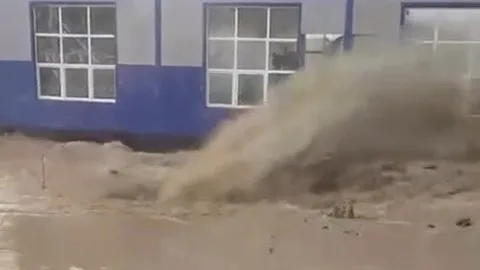 прорыв ГЭС